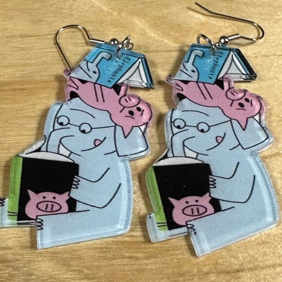 Elephant And Piggie Earrings, Teacher Earrings - Picture 1 of 1